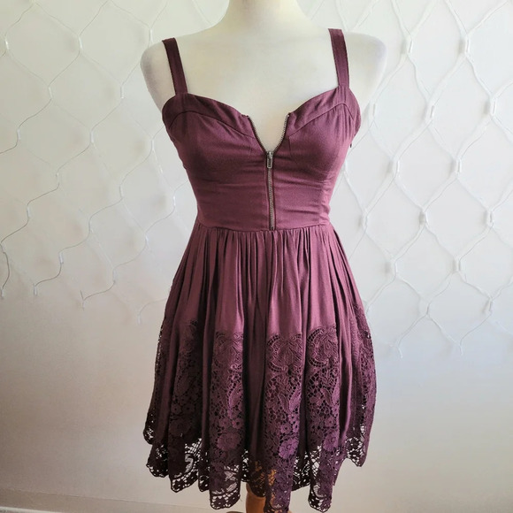 The Jetset Diaries Sundress / Deep Purple / Size Small - Picture 1 of 8